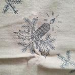 Beige kerst tafelkleed met grijs geborduurd kaarsmotief, Ophalen of Verzenden, Zo goed als nieuw