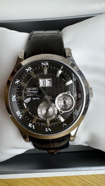 Seiko Premier Kinetic Perpetual (7D48) beschikbaar voor biedingen