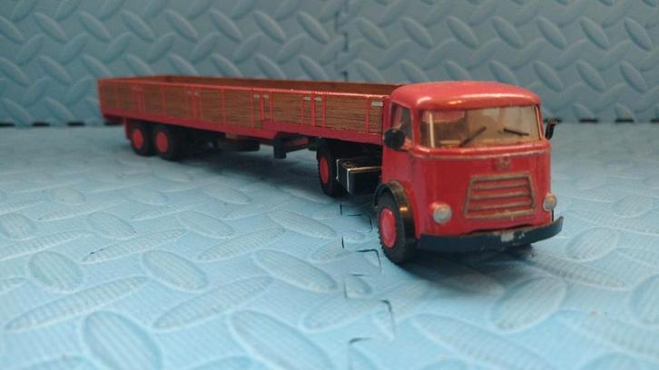 DAF a1600, Hobby en Vrije tijd, Modelauto's | 1:50, Zo goed als nieuw, Bus of Vrachtwagen, Lion Toys, Ophalen of Verzenden