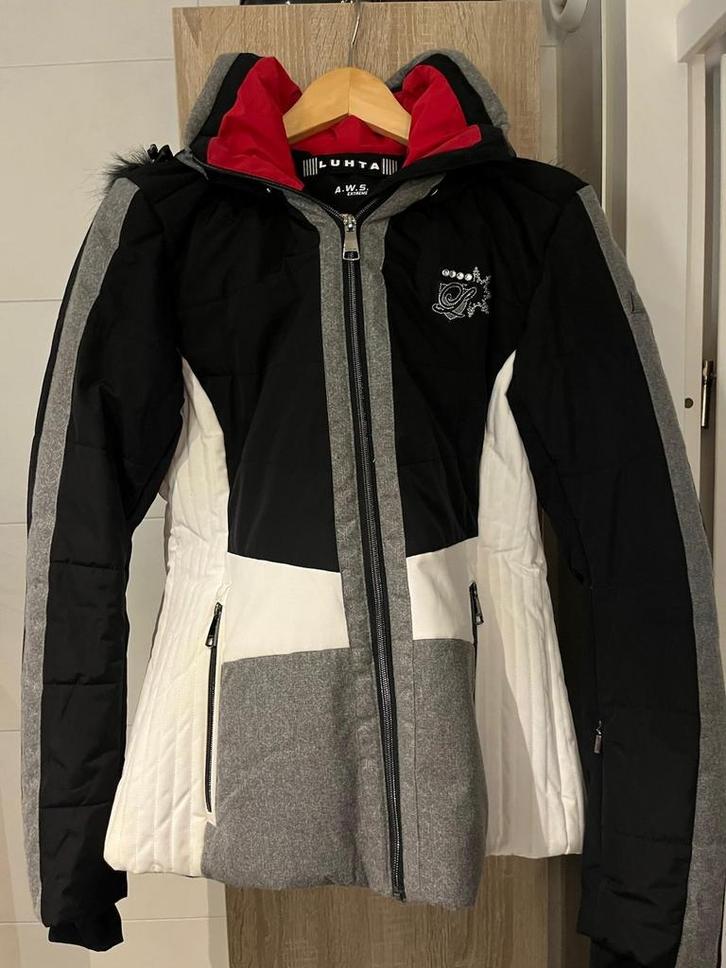 Luhta Ski Jas Dames Maat 38 - Zeer Goede Staat!, Kleding | Dames, Jassen | Winter, Zo goed als nieuw, Maat 38/40 (M), Zwart, Ophalen of Verzenden