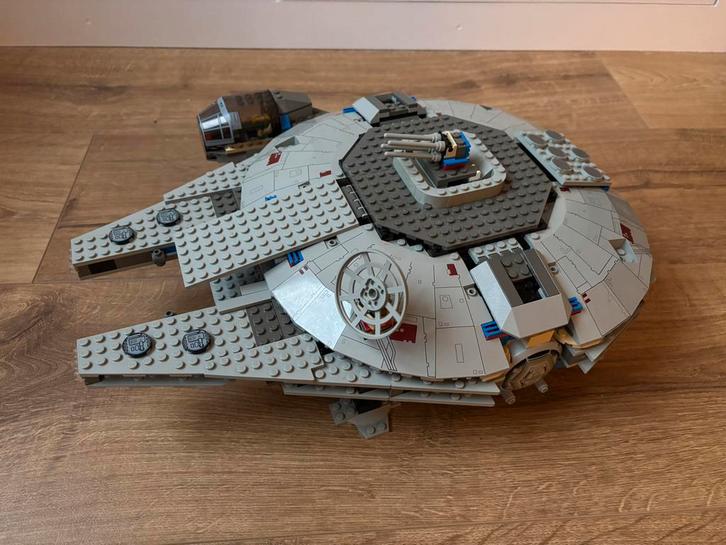 First edition Lego Millennium Falcon, Verzamelen, Star Wars, Zo goed als nieuw, Actiefiguurtje, Ophalen of Verzenden