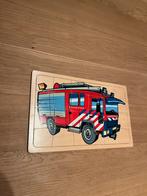 Houten puzzel groot rode brandweerauto, Ophalen of Verzenden, Zo goed als nieuw