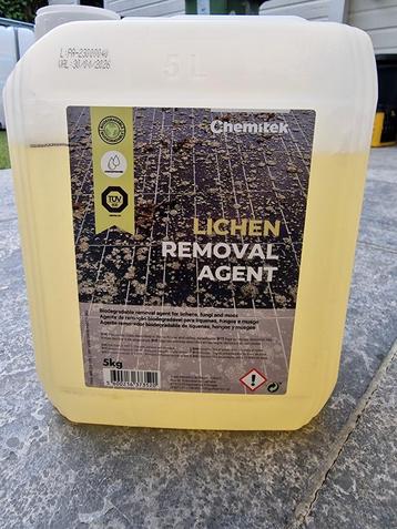 Zonnepaneel reiniger tegen korstmos, algen en schimmels  beschikbaar voor biedingen
