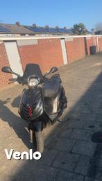 Zip 80cc fully mallosi, Fietsen en Brommers, Ophalen, Maximaal 45 km/u, Zip, Zo goed als nieuw