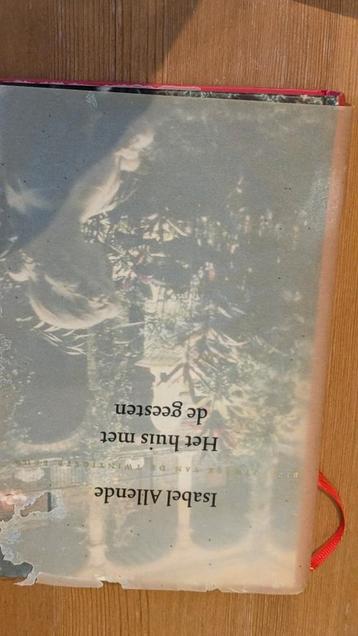 Het huis met de geesten - Isabel Allende beschikbaar voor biedingen