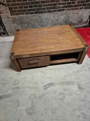 salontafel tafel beschikbaar voor biedingen