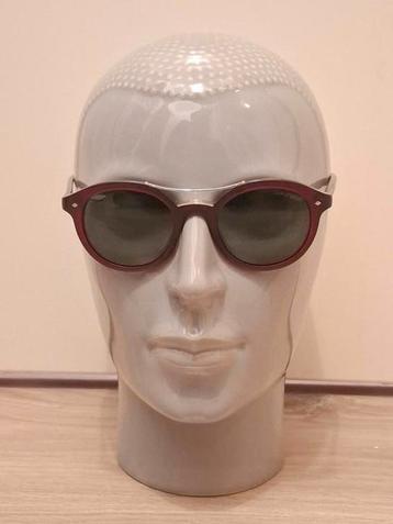 Giorgio Armani frames of life zonnebril beschikbaar voor biedingen