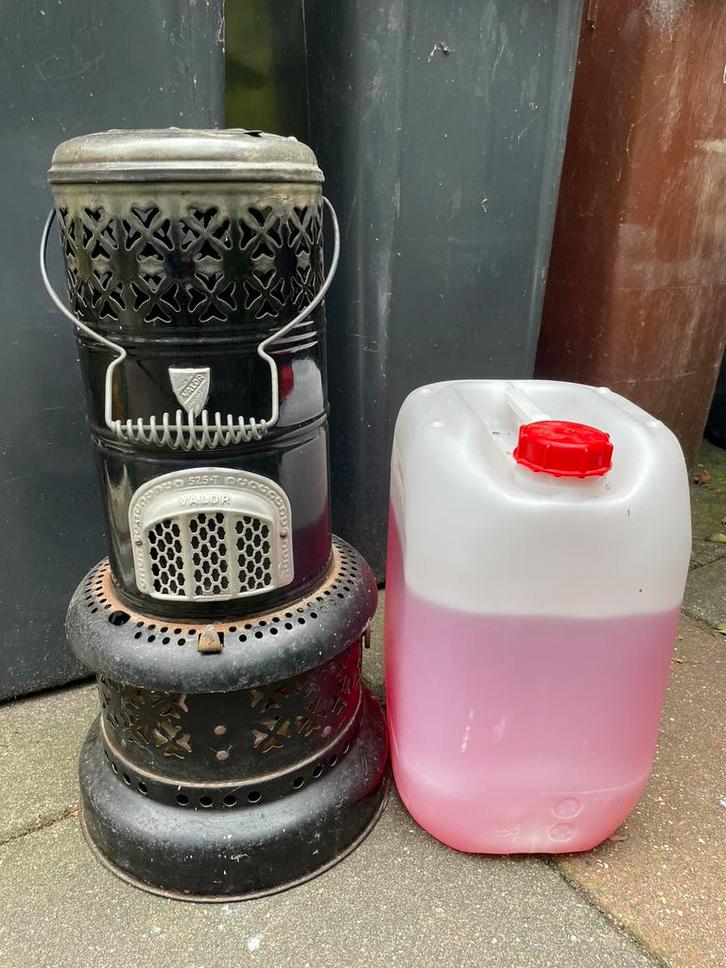 Petroleumkachel van de merk Valor met 16 liter petroleum, Huis en Inrichting, Kachels, Gebruikt, Vrijstaand, Petroleumkachel, Overige brandstoffen