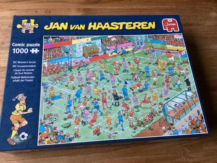 Jan  van Haasteren, WK Vrouwenvoetbal, 1000 stukjes, Hobby en Vrije tijd, Denksport en Puzzels, Zo goed als nieuw, Legpuzzel, 500 t/m 1500 stukjes