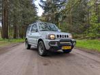 Suzuki Jimny 1.3 4WD 2009 Grijs, Auto's, Origineel Nederlands, Te koop, Zilver of Grijs, 14 km/l