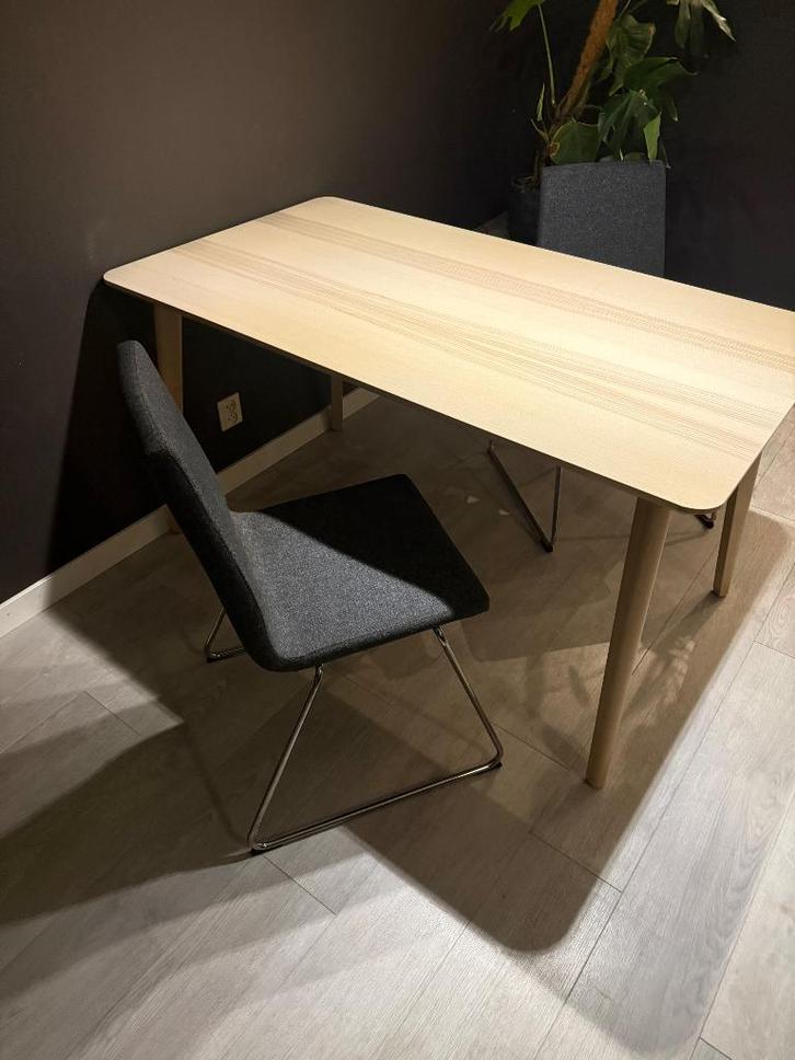 Eettafel en 2 stoelen, Huis en Inrichting, Tafels | Eettafels, Zo goed als nieuw, 50 tot 100 cm, 100 tot 150 cm, Vier personen