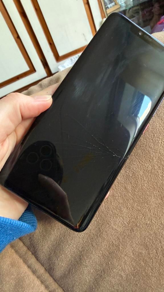 Huawei Mate 20 Pro - Scherm Barst, Telecommunicatie, Mobiele telefoons | Huawei, Gebruikt, Overige kleuren, Ophalen of Verzenden
