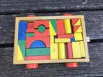 Houten blokkenkar met gekleurde blokken, Kinderen en Baby's, Speelgoed | Houten speelgoed, Ophalen of Verzenden, Zo goed als nieuw