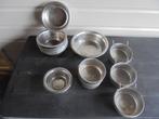 te koop diverse voer en of drinkers bakjes, Dieren en Toebehoren, Vogels | Toebehoren, Ophalen, Zo goed als nieuw, Eten en Drinken