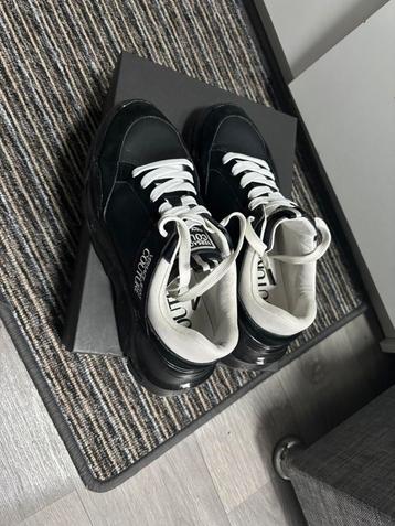 Versace jeans couture sneakers beschikbaar voor biedingen