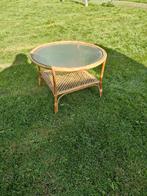 Gave  bamboe tafeltje in gebruikt staat, Ophalen