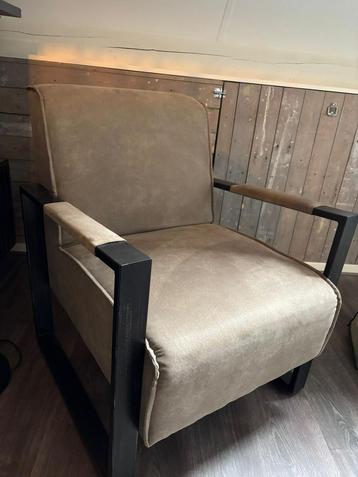 Prachtige fauteuil! beschikbaar voor biedingen