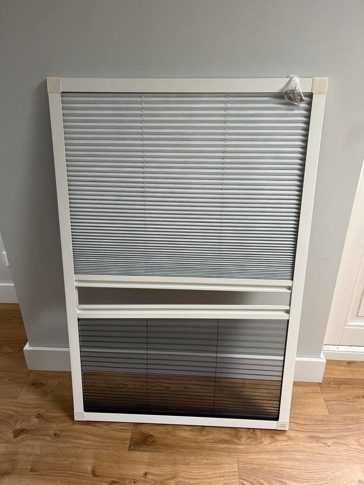 Bruynzeel dakraam verduistering en hor voor velux, Doe-het-zelf en Verbouw, Deuren en Horren, Overige typen, Minder dan 200 cm