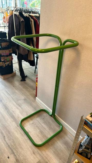 Zelfklemmende zakhouder 400 liter. beschikbaar voor biedingen