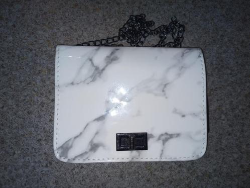 Schoudertas in Wit Marble Design, Sieraden, Tassen en Uiterlijk, Tassen | Schoudertassen, Zo goed als nieuw, Wit, Ophalen of Verzenden