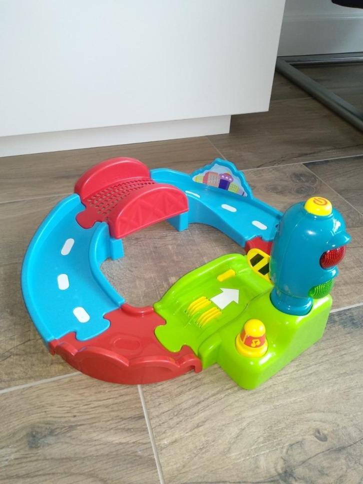 Toet Toet auto`s rijbaan, Kinderen en Baby's, Speelgoed | Vtech, Zo goed als nieuw, 2 tot 4 jaar, Ophalen of Verzenden