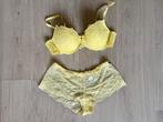 gele lingerieset bh en hipsterslip Hunkemoller, Hunkemöller, Ophalen of Verzenden, Geel, Setje