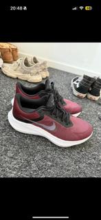 Dames Nike schoenen maat 41, Ophalen of Verzenden, Zo goed als nieuw, Schoenen