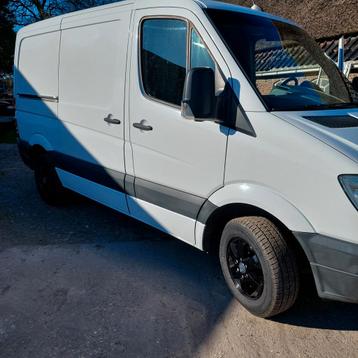 Mercedes sprinter 215 automaat zeer mooi beschikbaar voor biedingen