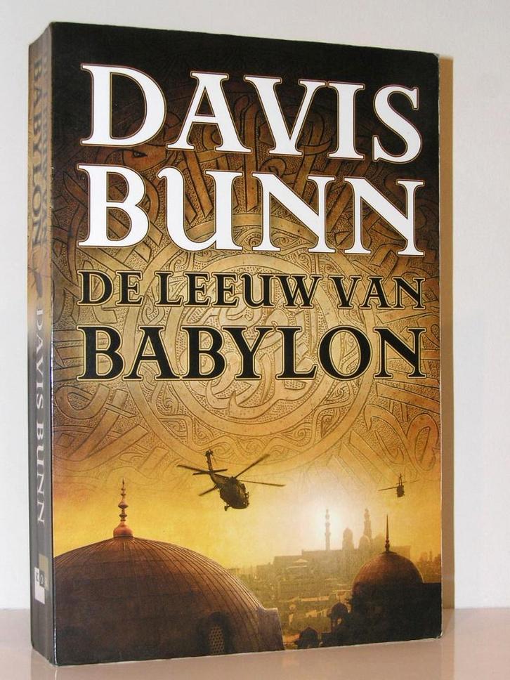 Davis Bunn - De leeuw van Babylon (spannend christelijk), Boeken, Romans, Zo goed als nieuw, Ophalen of Verzenden