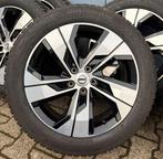 ZGAN 18” Originele Volvo V60 CC Velgen + Winterbanden, 18 inch, 215 mm, Banden en Velgen, Winterbanden