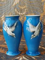 Mooi stel oude Burslem Midwinter vaasjes uit Engeland., Antiek en Kunst, Ophalen of Verzenden