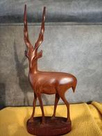 Houten antilope of gazelle. Vintage hert., Antiek en Kunst, Kunst | Beelden en Houtsnijwerken, Ophalen