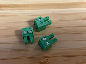 Nieuwe aansluit-stekkers voor Märklin trafo 60032 en 60052 beschikbaar voor biedingen