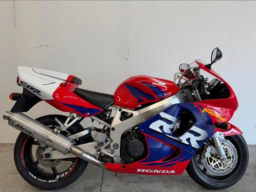 Honda CBR 900 RR van 1998 met weinig km in topstaat, Motoren, Motoren | Honda, Bedrijf, Super Sport, meer dan 35 kW, 4 cilinders