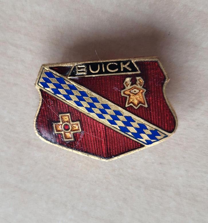 Buick Auto Knoop emaille, Verzamelen, Speldjes, Pins en Buttons, Gebruikt, Speldje of Pin, Overige onderwerpen, Ophalen of Verzenden