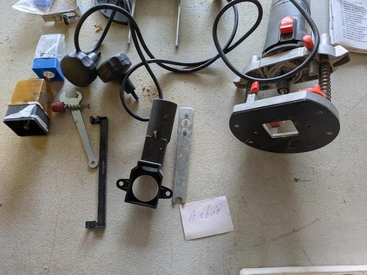 Boven frees  merk Kinzo, Doe-het-zelf en Verbouw, Gereedschap | Freesmachines, Gebruikt, Elektrisch, Bovenfrees, Ophalen
