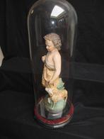 antiek krijtbeeld , Jesus en Sint Janneke en orginele stolp., Ophalen