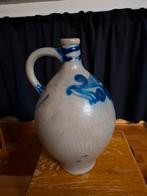 Antieke aardewerken kruik met blauwe decoratie, Ophalen