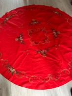 Rood rond geborduurd kersttafelkleed, Huis en Inrichting, Ophalen of Verzenden, Zo goed als nieuw, Rond, Binnen