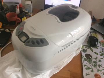 Profi broodbakmachine. Nieuw. met veel functies beschikbaar voor biedingen