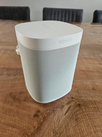 Sonos One, wit, slimme speaker beschikbaar voor biedingen