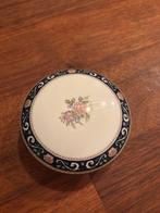 Wedgwood Runnymede sieraden doosje, Ophalen of Verzenden, Zo goed als nieuw, Bord(en), Wedgwood