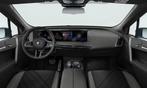 BMW iX xDrive60 | M Sportpakket | Comfort Pack | Innovation, Auto's, Automaat, Stof, Zwart, Blauw
