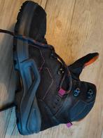 Goede zwart roze Lowa Wandelschoenen Maat 35 bergschoenen, Ophalen of Verzenden, Zo goed als nieuw, Meisje