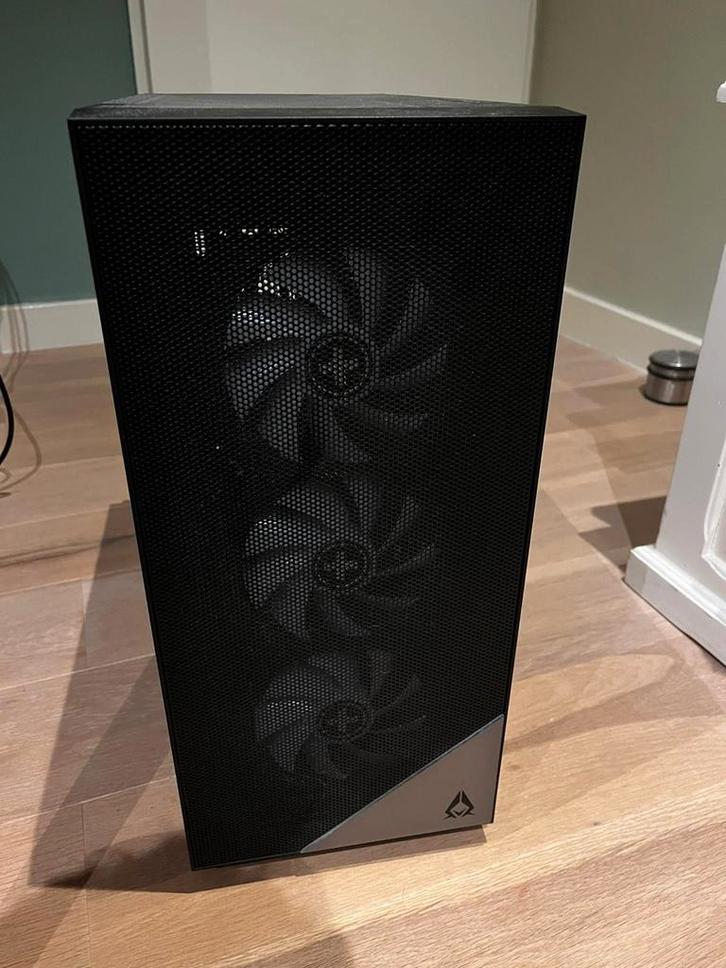 game pc, Computers en Software, Desktop Pc's, Zo goed als nieuw, 4 Ghz of meer, SSD, 32 GB, Met videokaart, Gaming, Ophalen of Verzenden