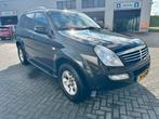 SsangYong Rexton 2.3 LPG AUTOMAAT 3500kg Zwart, Auto's, Automaat, Stof, Zwart, 4 cilinders