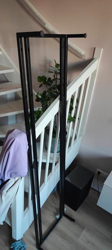 Zwart metalen TV meubel onderstel beschikbaar voor biedingen