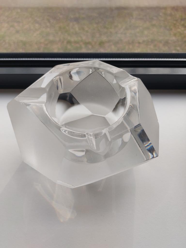 Dik glas asbak met vlakken matglas, Verzamelen, Ophalen of Verzenden, Gebruikt, Frisdrankglas