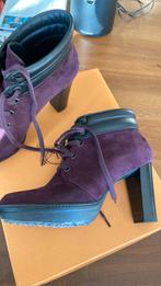 Tods 38,5 laarsjes bordeaux, Ophalen of Verzenden, Zo goed als nieuw, Overige kleuren