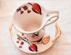 Japanse Yamasen Jamasen hoog kopje rode anthurium gouden, Antiek en Kunst, Antiek | Servies los, Ophalen of Verzenden